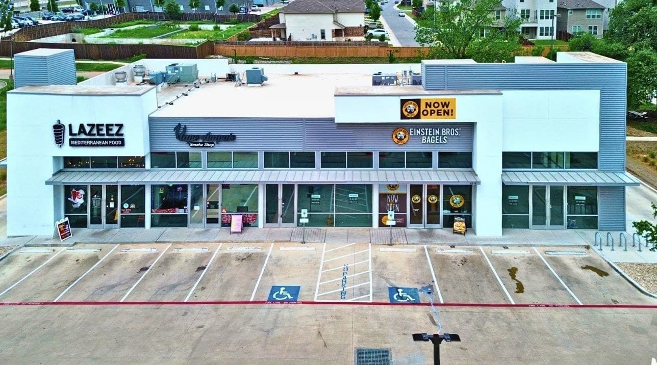 Stone Oak Center retail storefronts, Austin