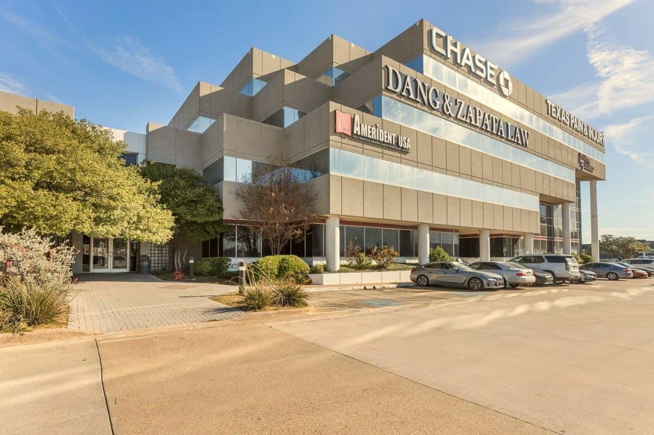 9401 LBJ Freeway office and medical building in Dallas