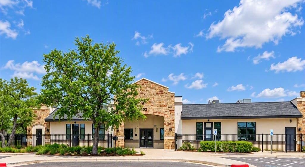 Office building at 1602 Medical Pkwy, Cedar Park